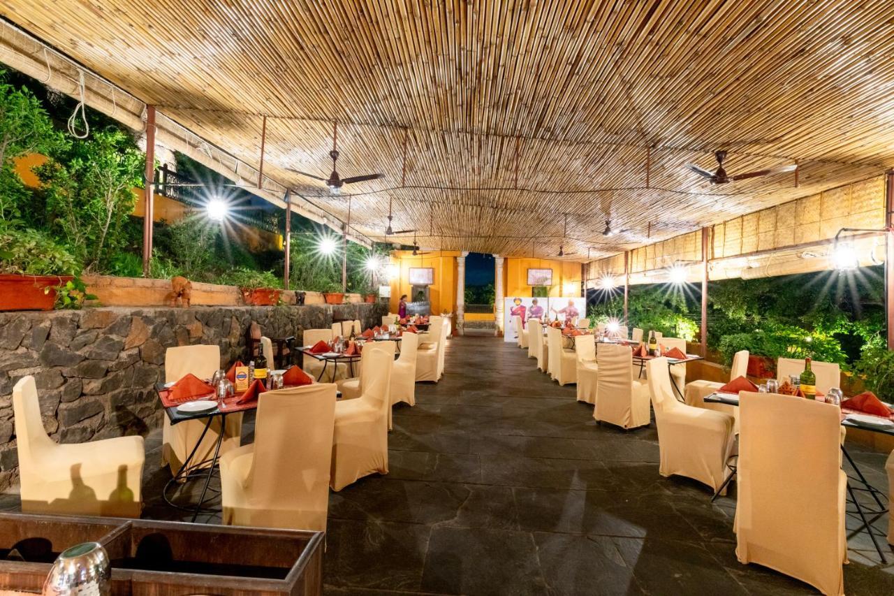 Fort Jadhavgadh -A Gadh Heritage Hotel Sasvad Eksteriør bilde