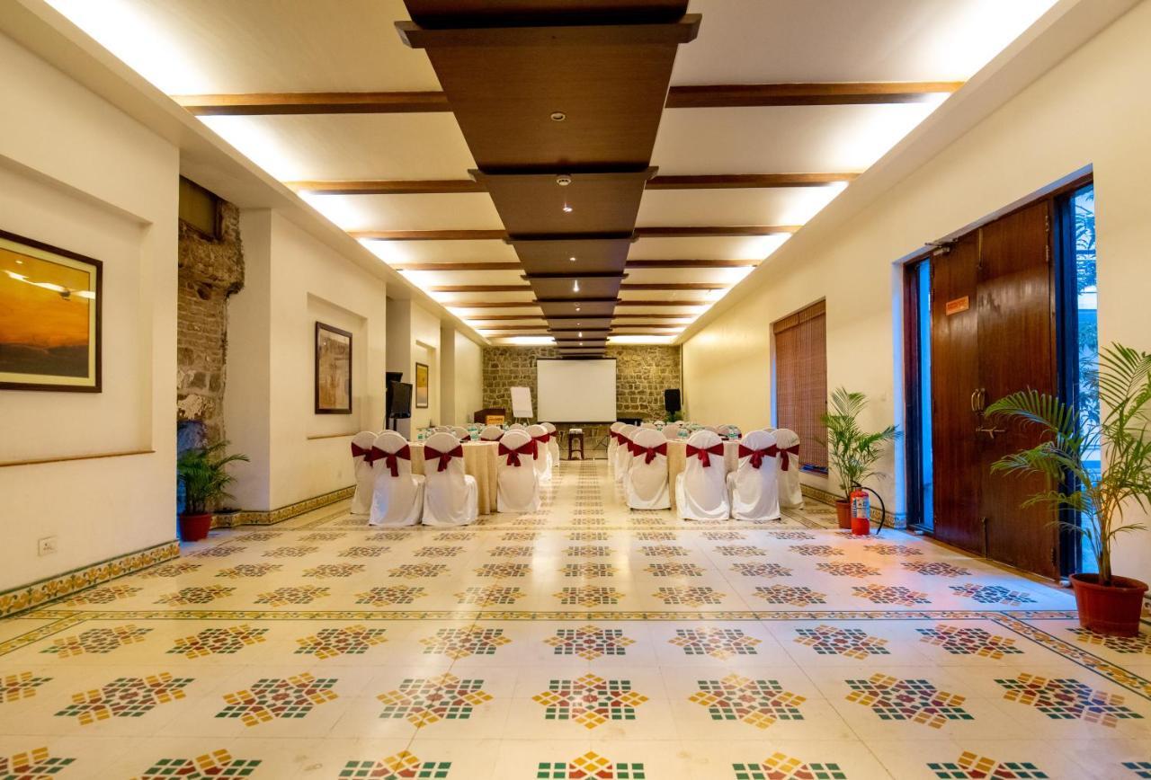 Fort Jadhavgadh -A Gadh Heritage Hotel Sasvad Eksteriør bilde