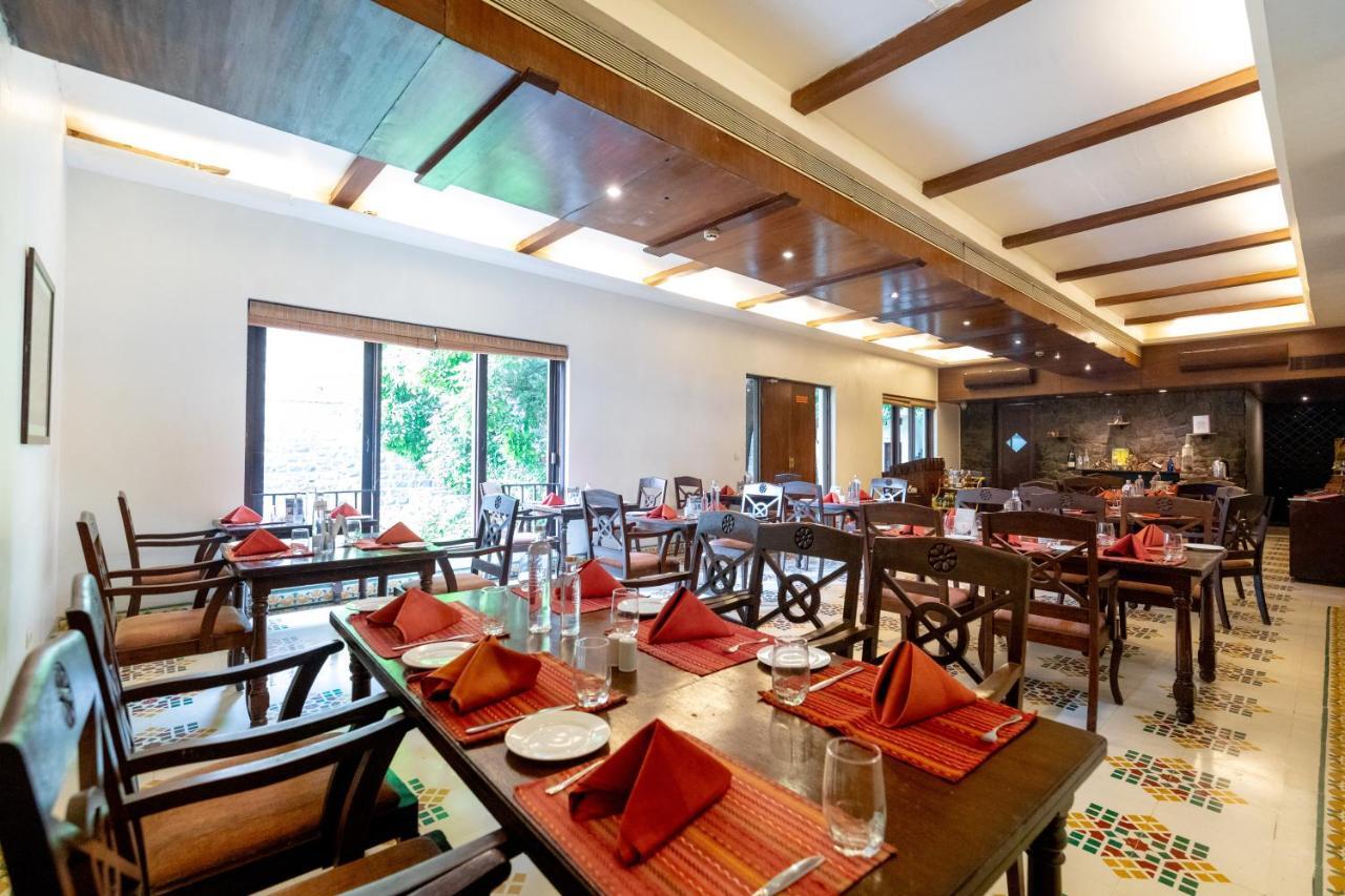 Fort Jadhavgadh -A Gadh Heritage Hotel Sasvad Eksteriør bilde