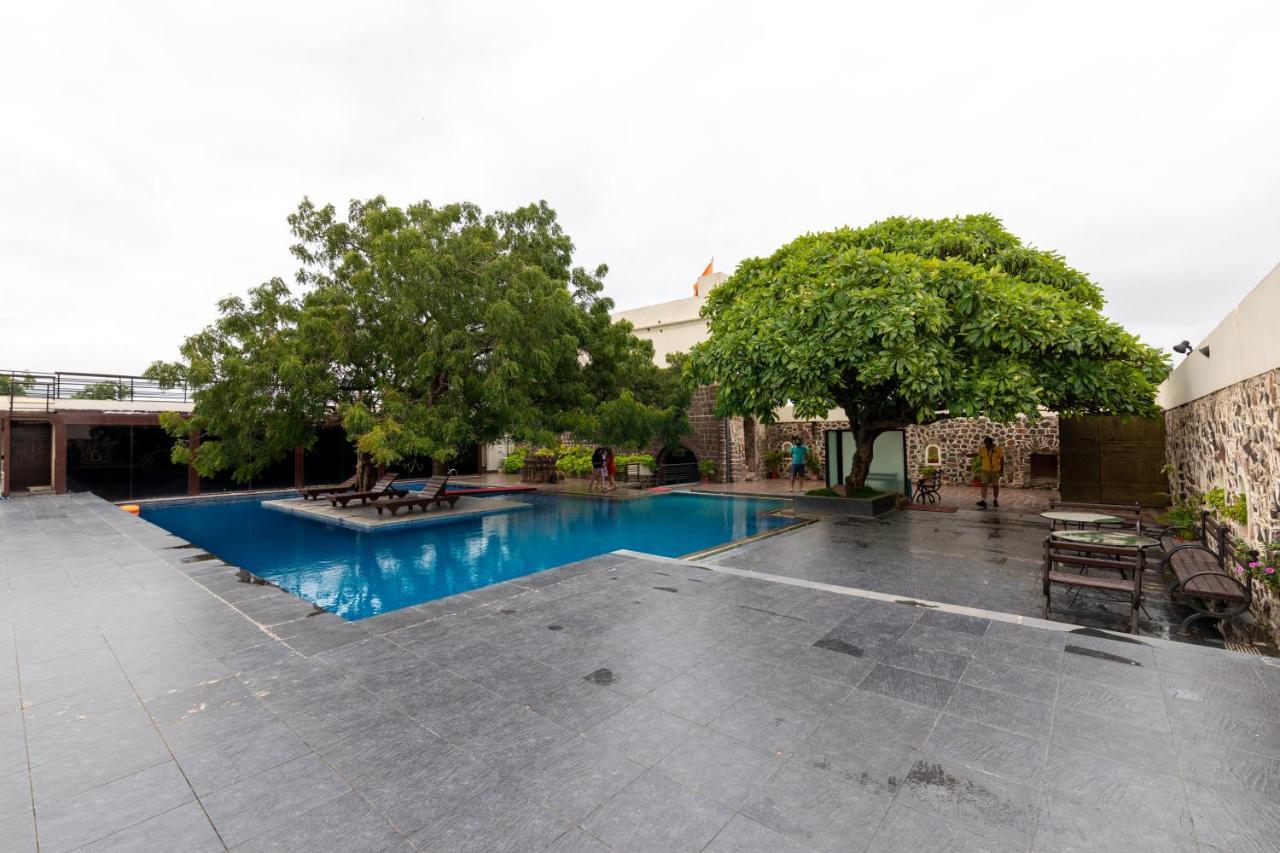 Fort Jadhavgadh -A Gadh Heritage Hotel Sasvad Eksteriør bilde
