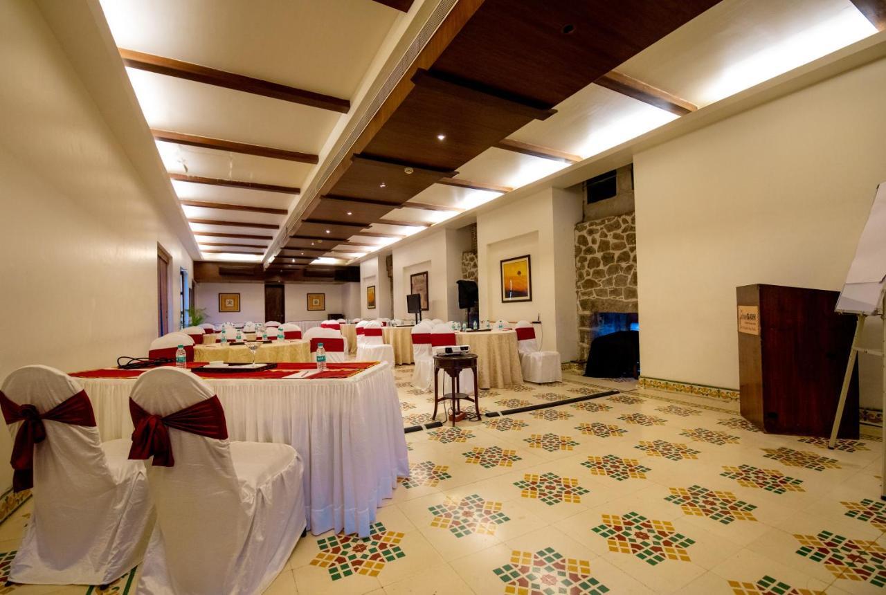 Fort Jadhavgadh -A Gadh Heritage Hotel Sasvad Eksteriør bilde