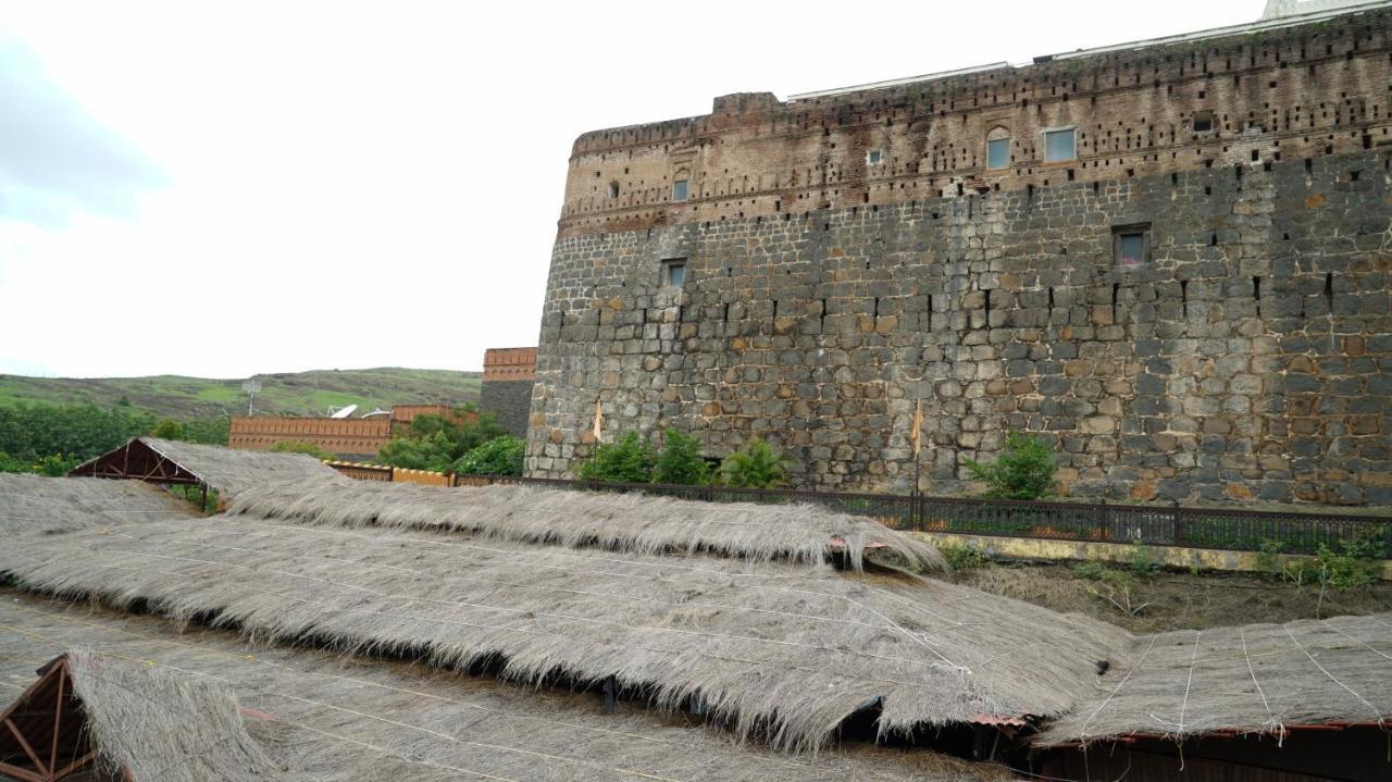 Fort Jadhavgadh -A Gadh Heritage Hotel Sasvad Eksteriør bilde